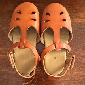 Zara Girls leather cut out Mary Jane Sandals size 25